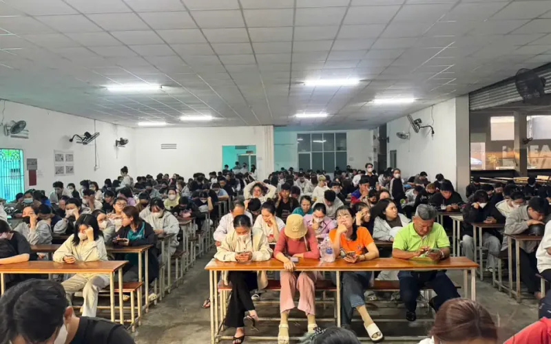 Thầy Tuấn hỗ trợ học viên A1 và hạng A trong ngày thi tại TP.HCM